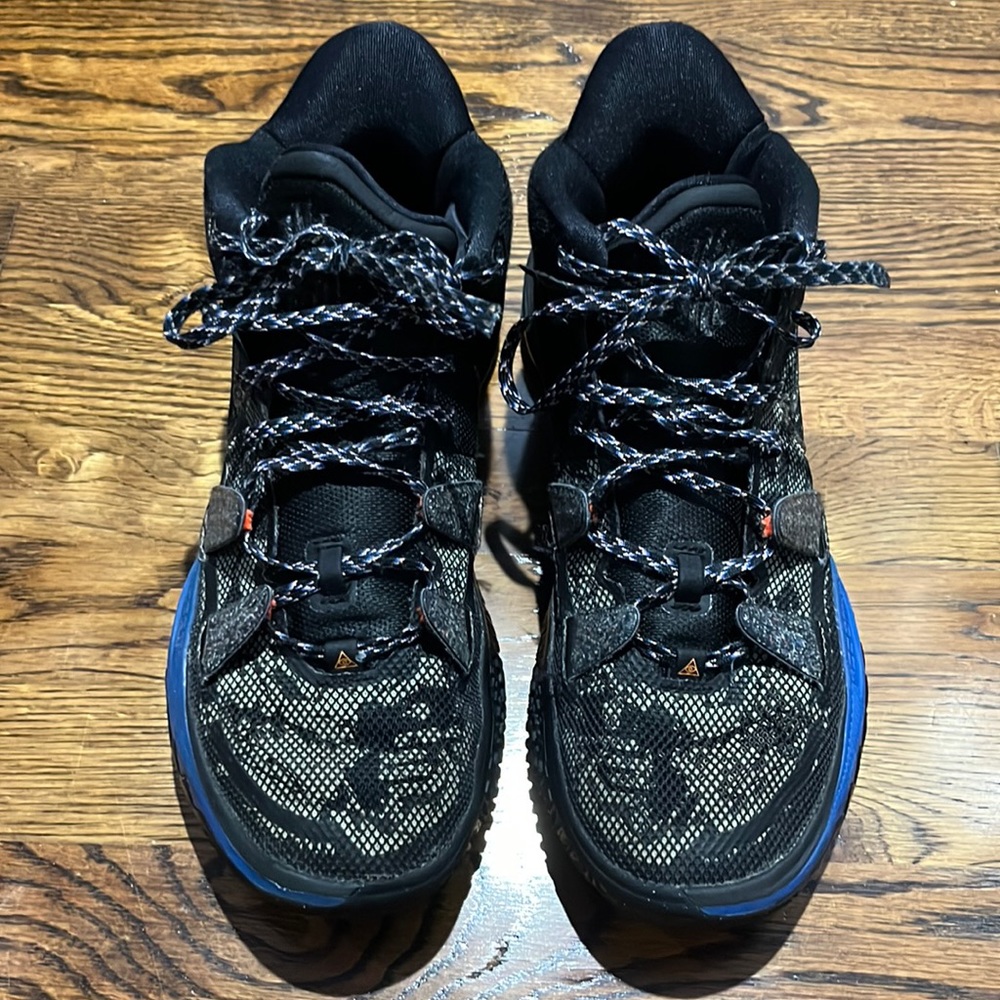 Kyrie 7 Grind